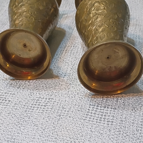 Vintage Ornate Brass Vases with Intricate Design - Picture 3 of 8